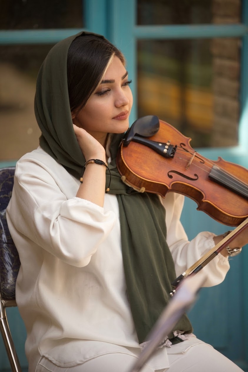 نمونه کار هستی زند